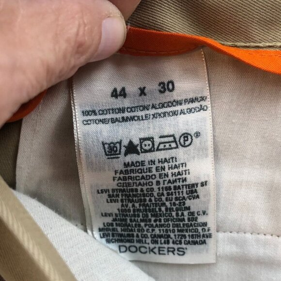 Dockers Mens D3 Pants Size 44x30 Classic Fit Khaki Chino Flat Front Casual Tan - Picture 9 of 16